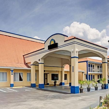 Zen Living Suites Extended Stay - Jacksonville - University Blvd 外观 照片